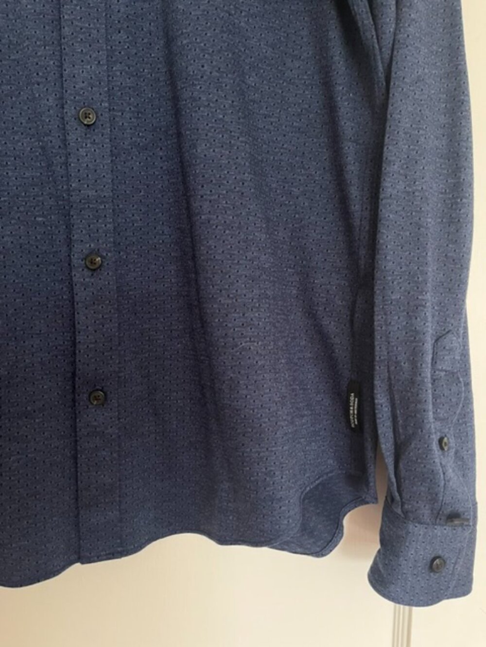 Scotch & Soda Navy Button-up in Textured Cotton | Size Large Slim - Picture 6 of 10